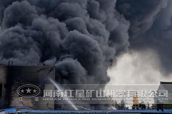 雷蒙磨粉機粉塵爆炸圖片